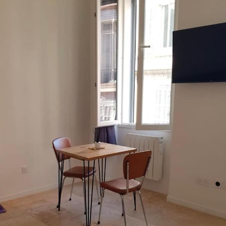 Central And Comfortable Studio, Near Train Station Марсель Екстер'єр фото