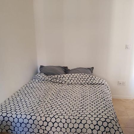 Central And Comfortable Studio, Near Train Station Марсель Екстер'єр фото